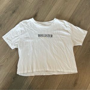 Women’s Cropped Hollister T-shirt